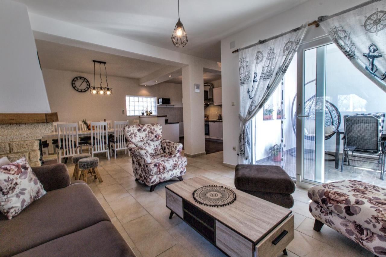 Luxury House Cesarica Villa ภายนอก รูปภาพ